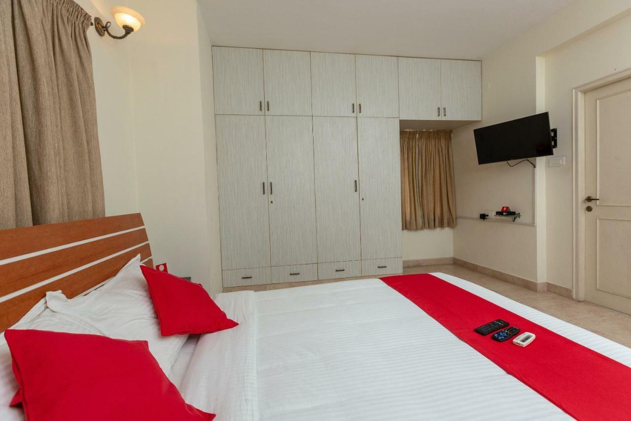 Oyo 23202 Cute Orange Service Hotel 3*