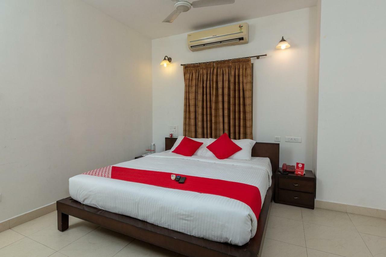 Oyo 23202 Cute Orange Service Hotel Chennai